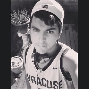 Meet your Posher, Yovani